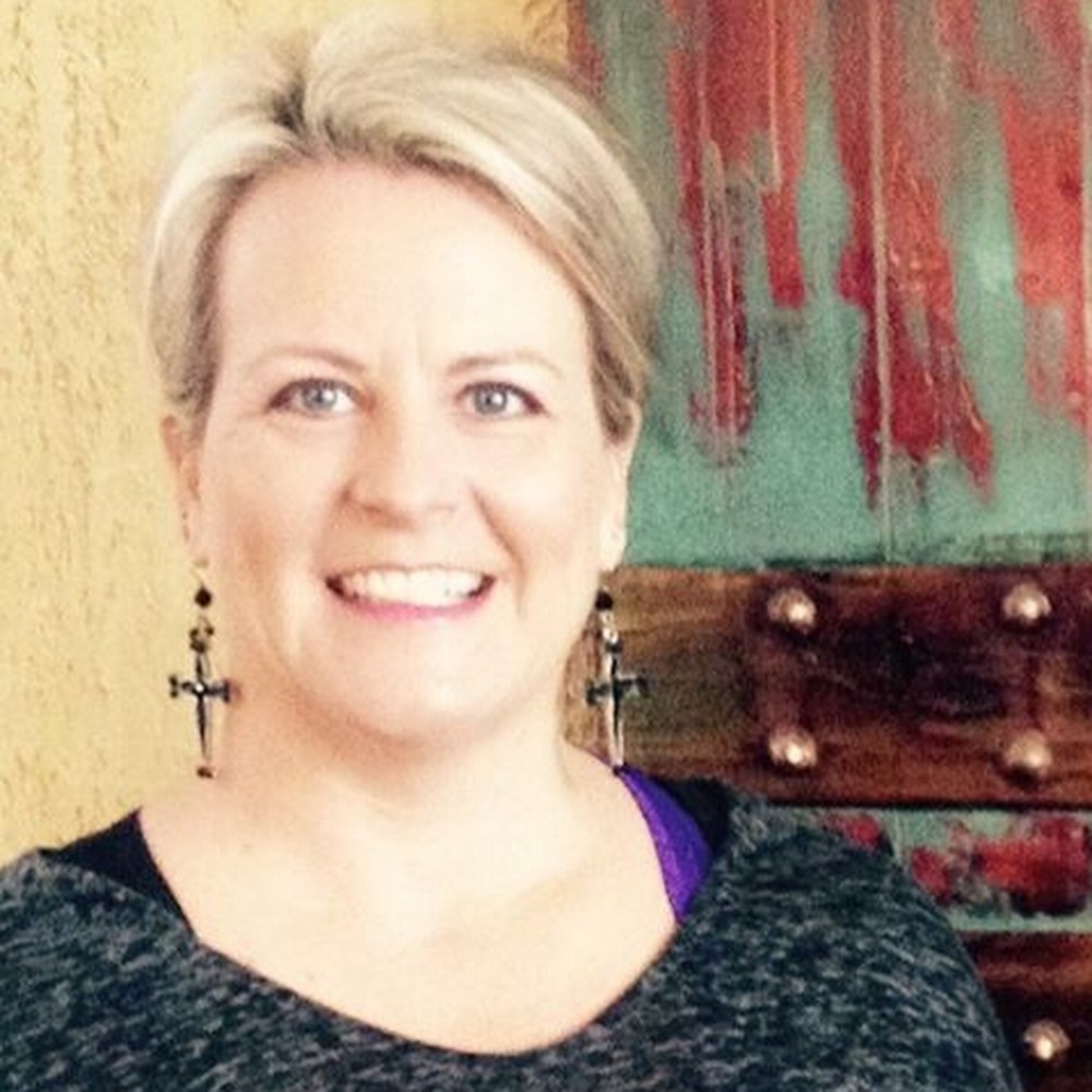 Meet your Posher, April